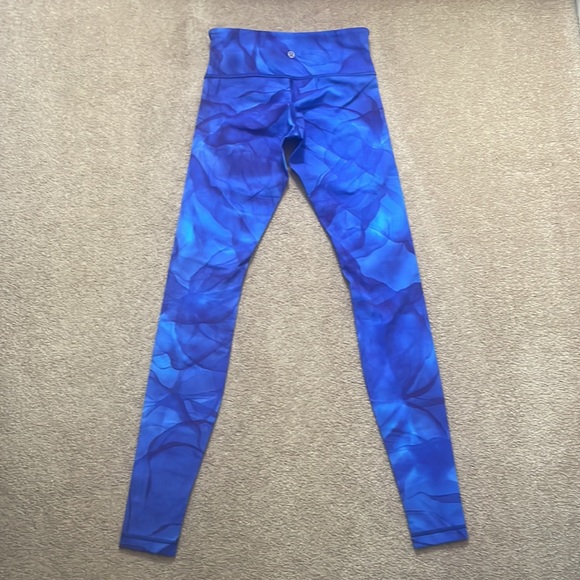 Lululemon Leggings - Picture 3 of 8